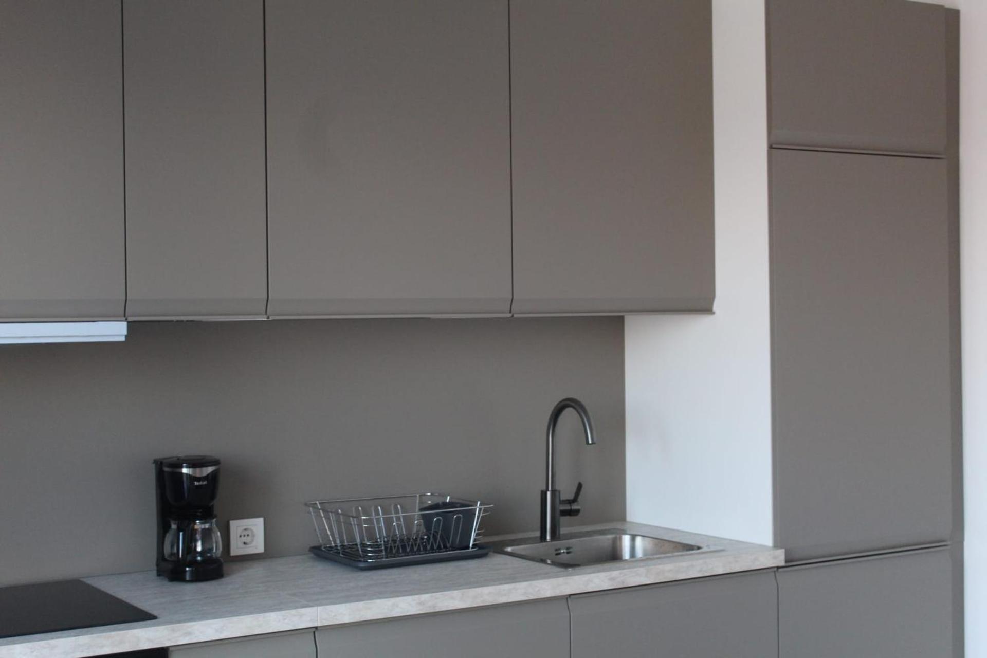 Red Wine Apartment *